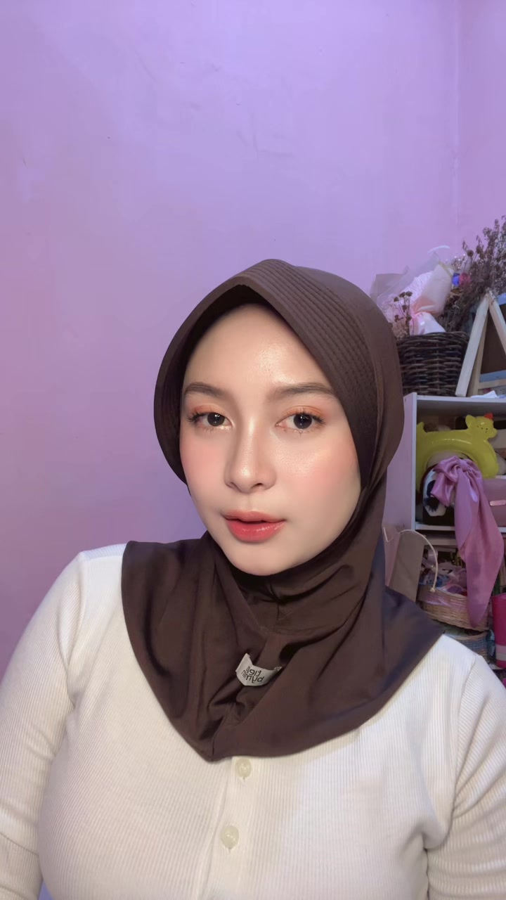 @pinkie girl🎀