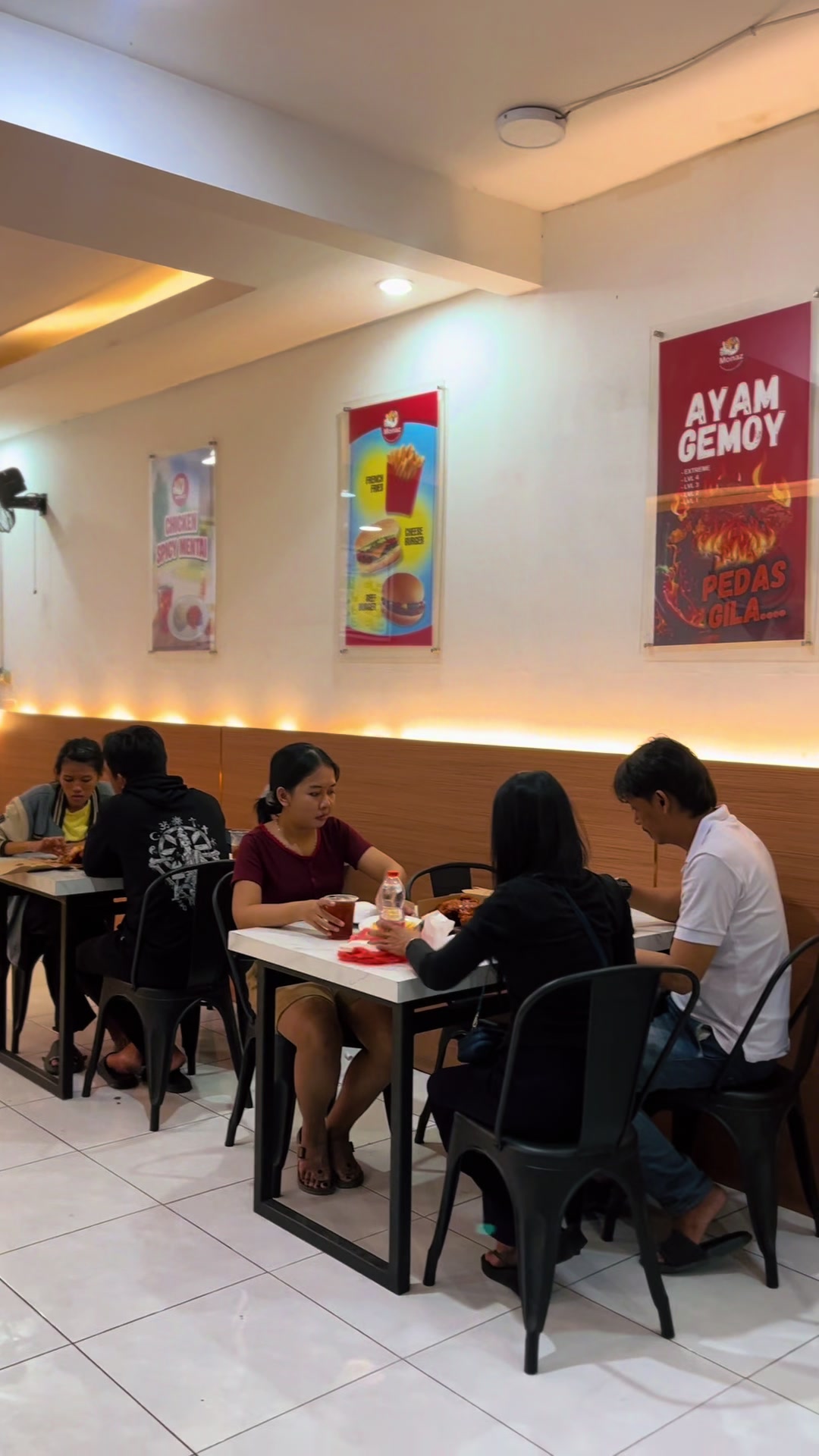@MONAZ CHICKEN MANUKAN