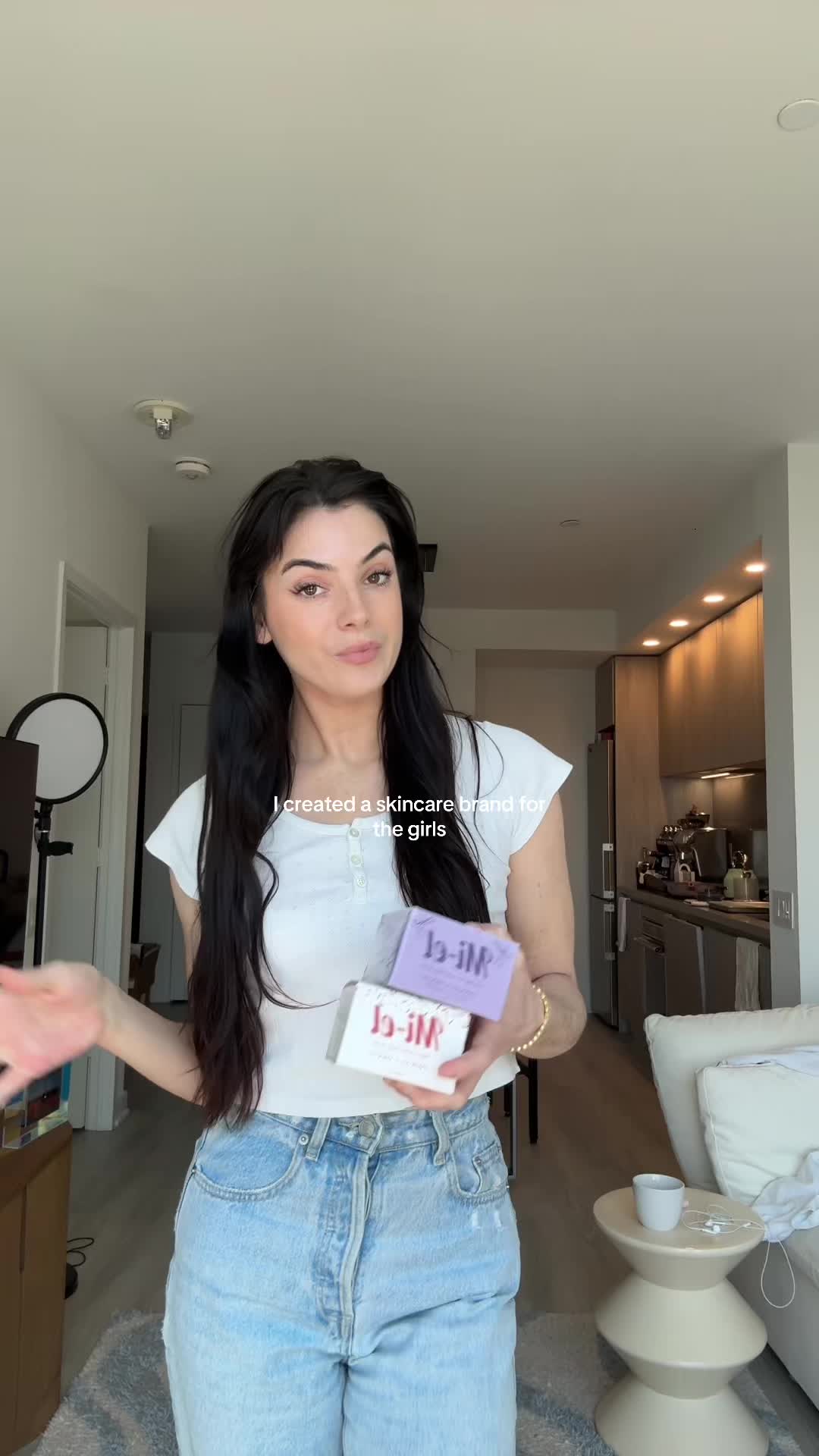 @Lauraboron_