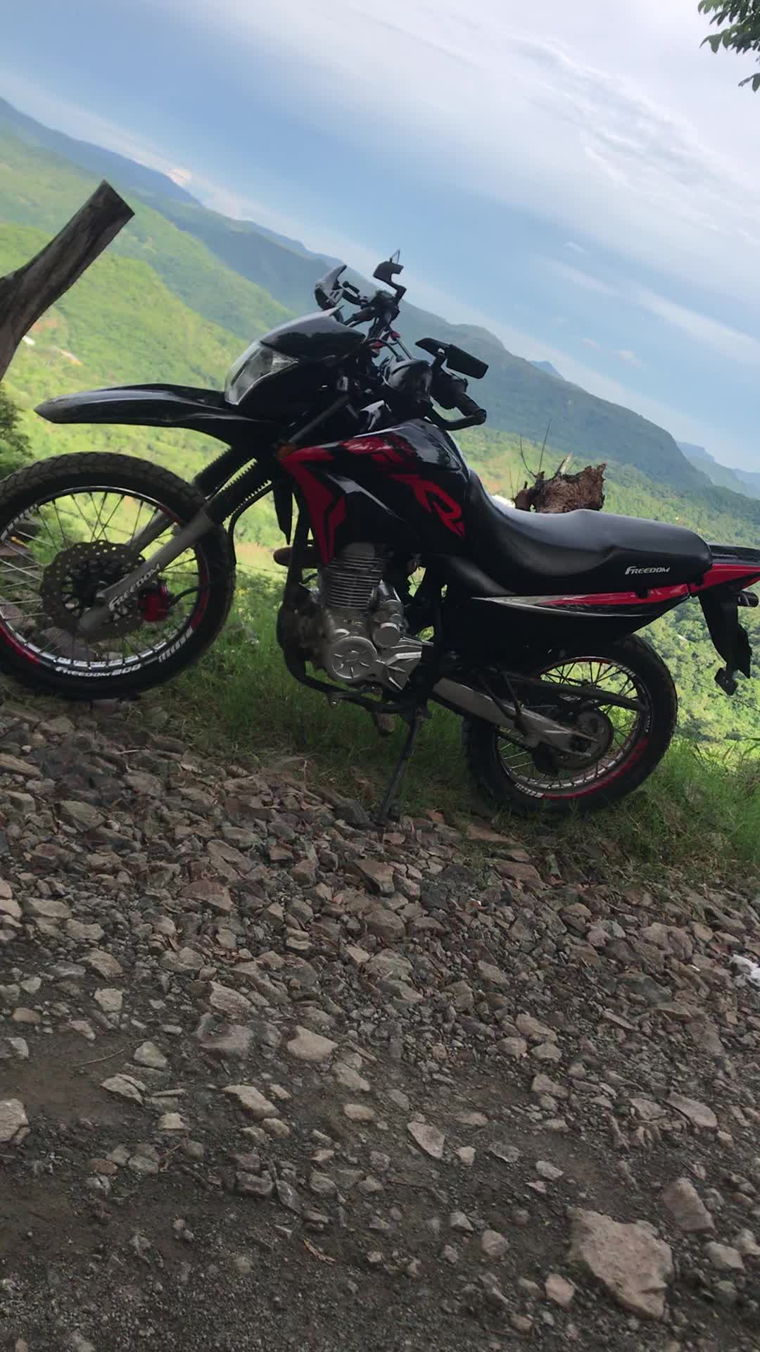 @Martinez503🇸🇻