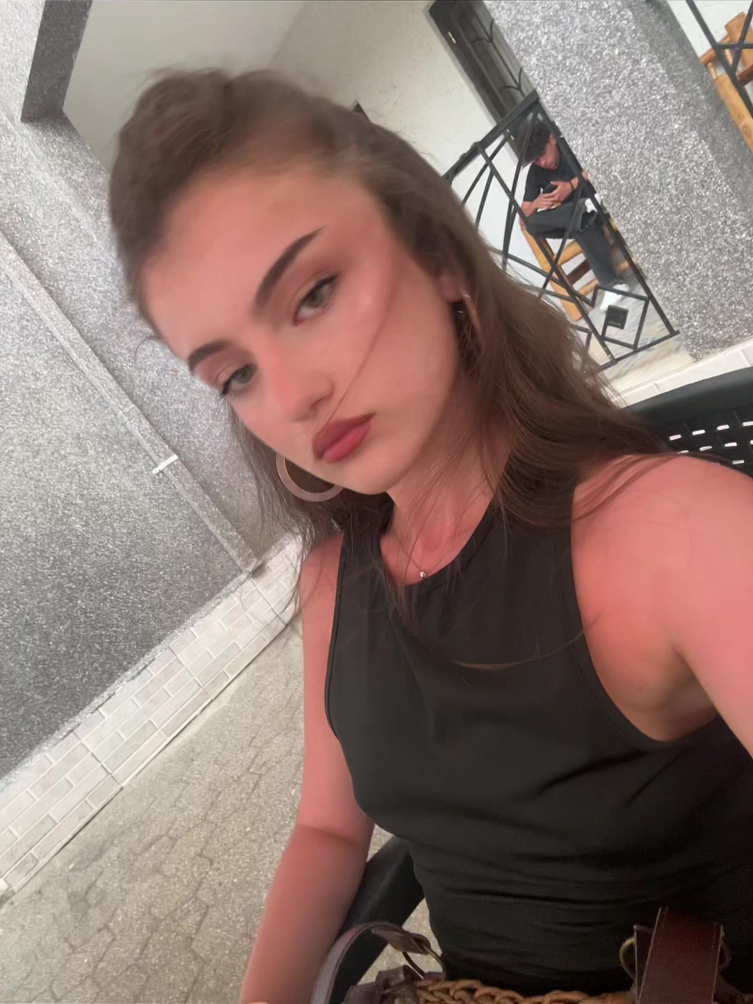 @Elle