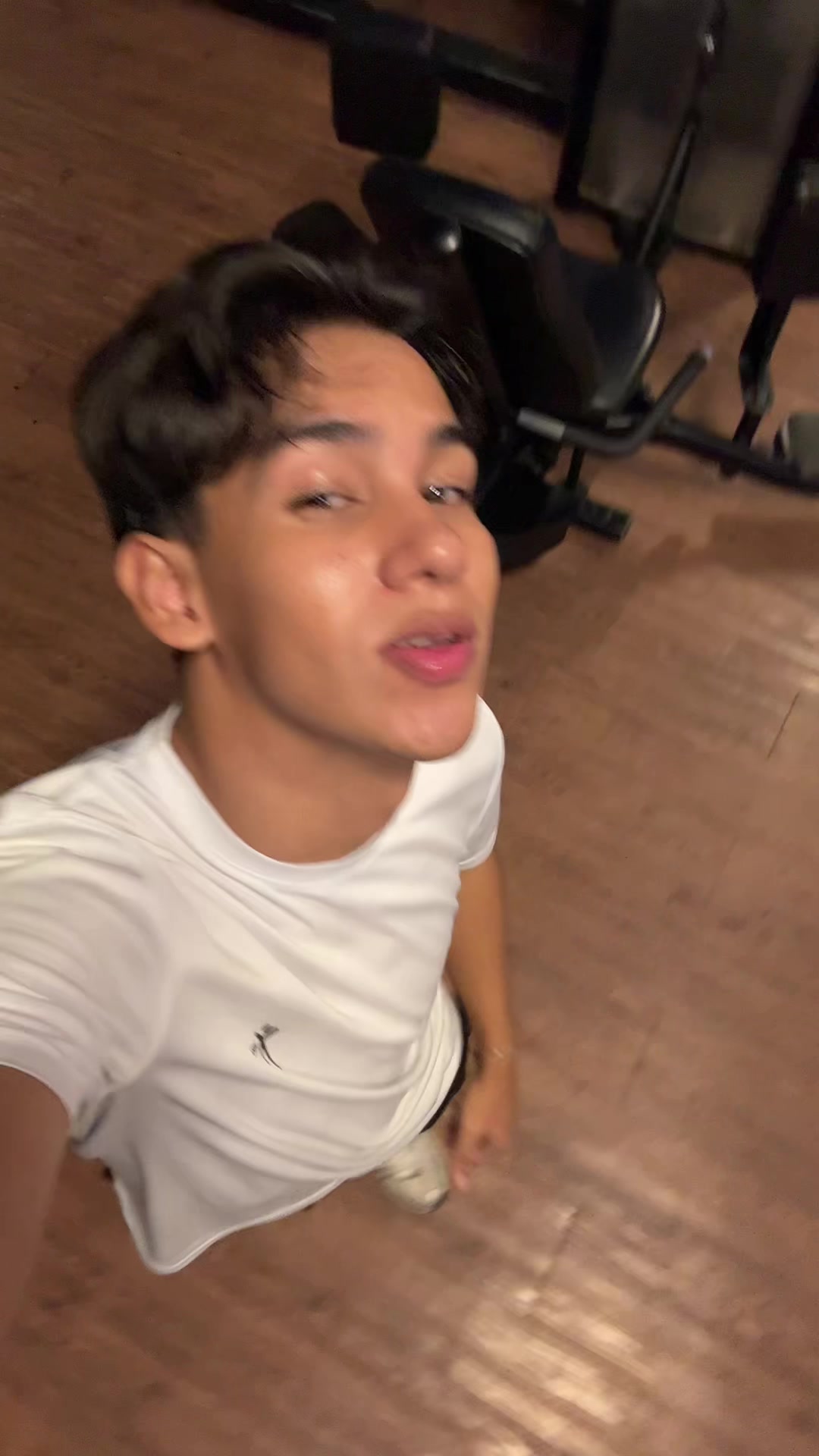 @Kevin González