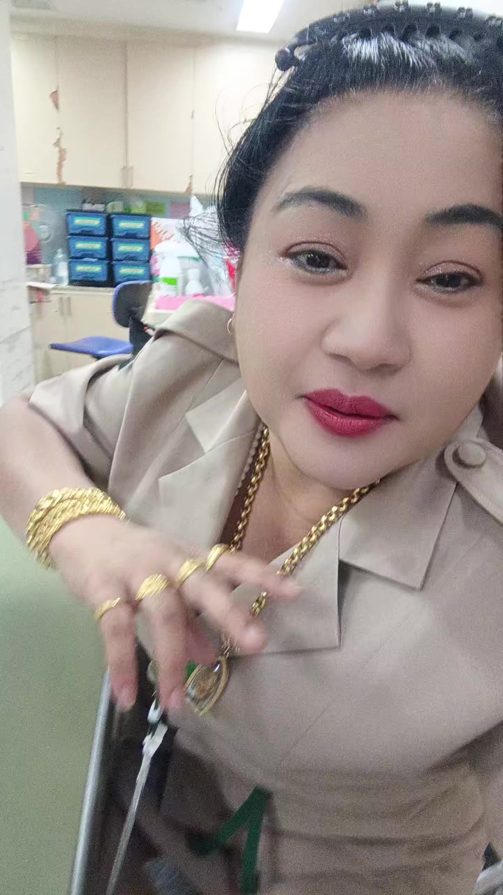 @ชุลีพร ใจเย็น