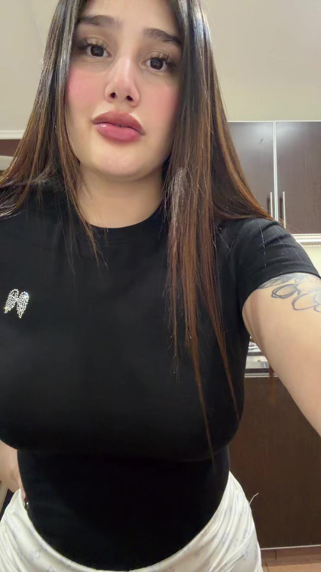 @Rochinav🩷