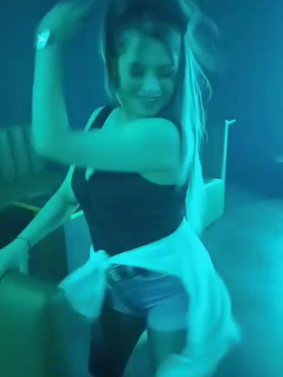 @SARA ROXY