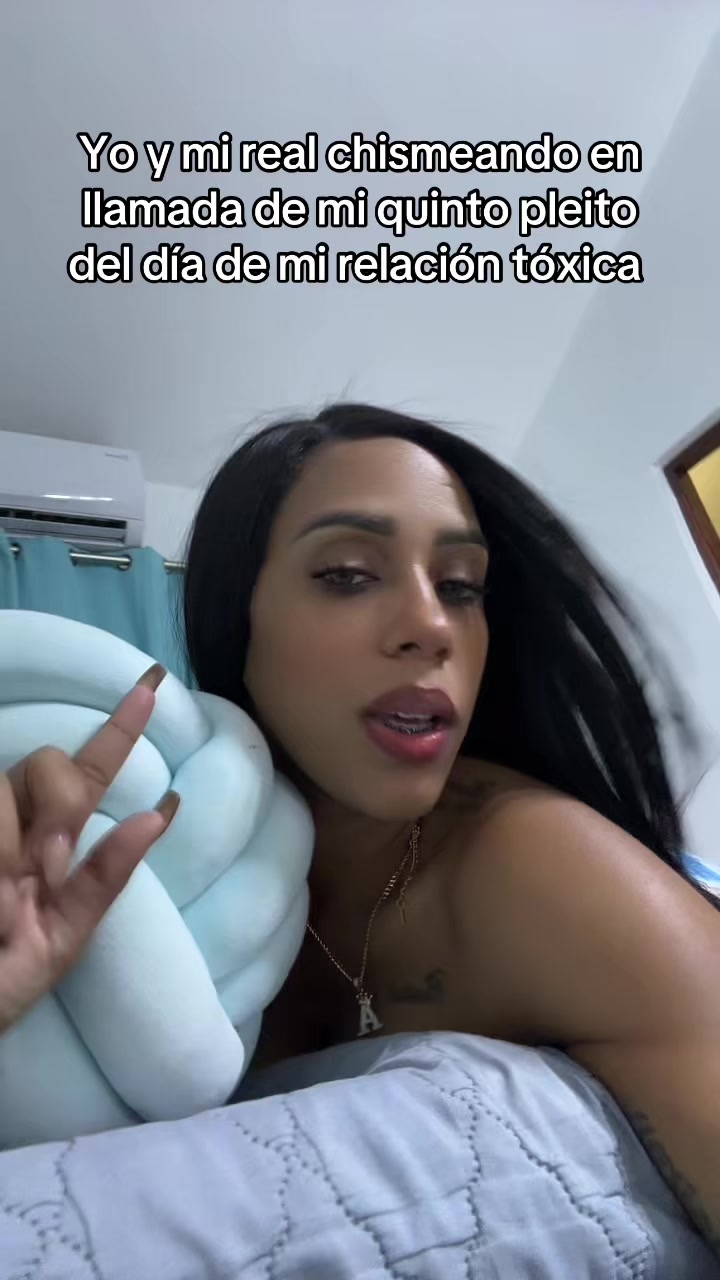 @🫦