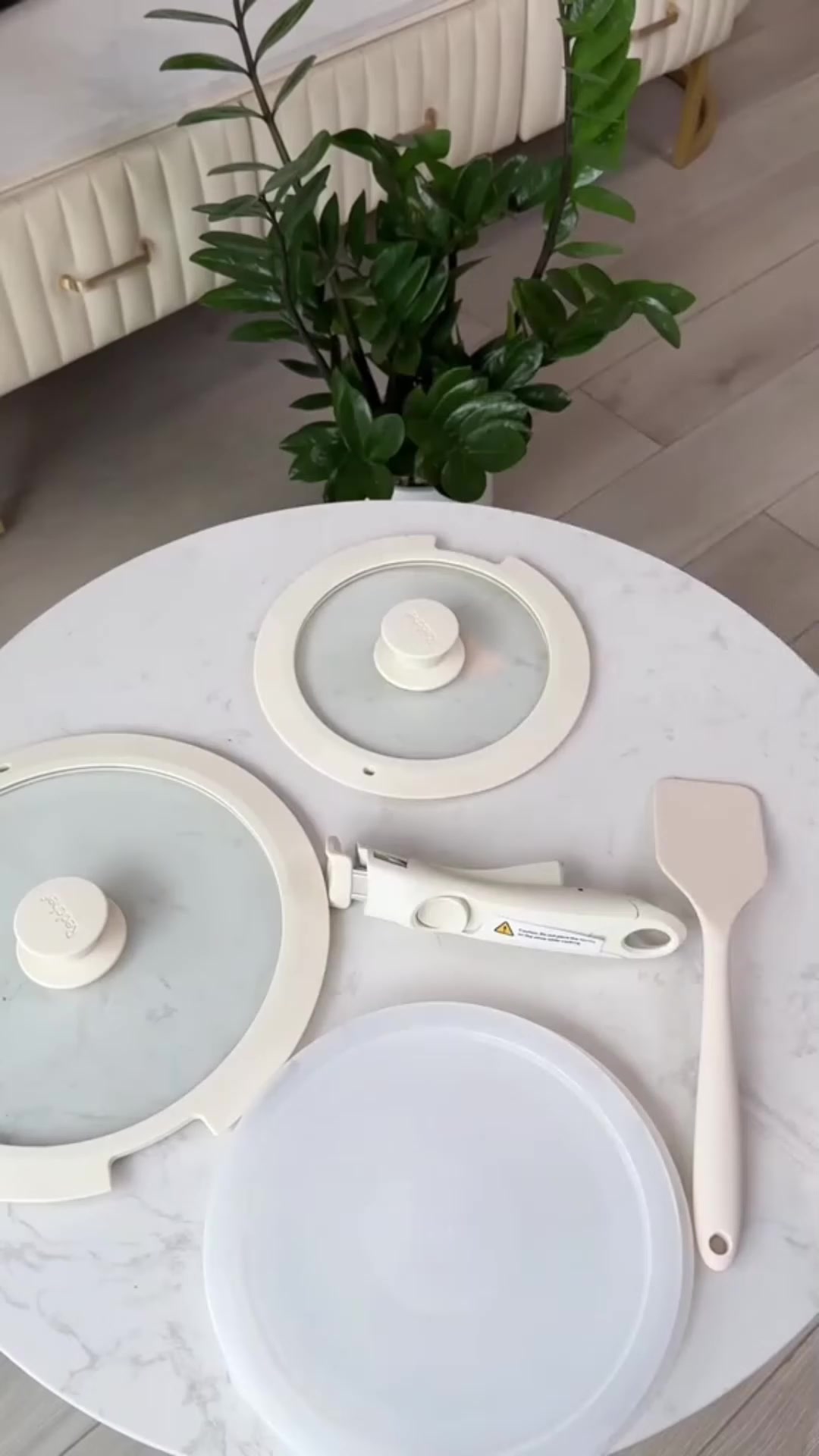 @Pengedar sah MIKITA