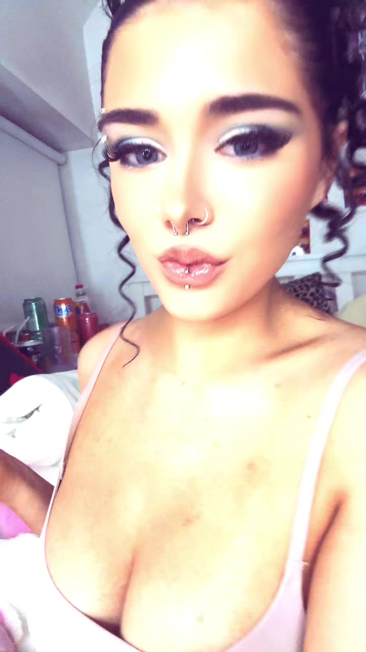 @𝕽𝖚𝖇𝖞&rsquo;𝖘 𝖘𝖕𝖆𝖒♡ྀི
