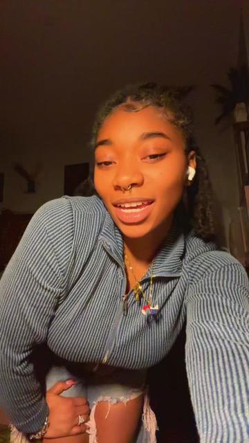 @Kerryngton🌹♊️