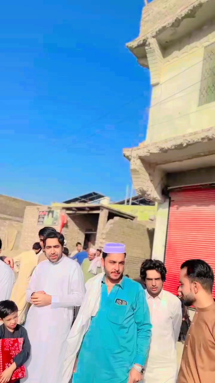 @Sabtain haider Khan hoti 999