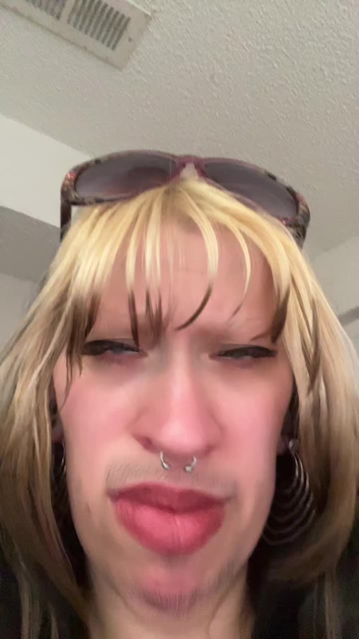 @Zazzliest