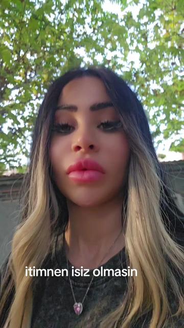 @ÇiÇEKLi DEQiQELER