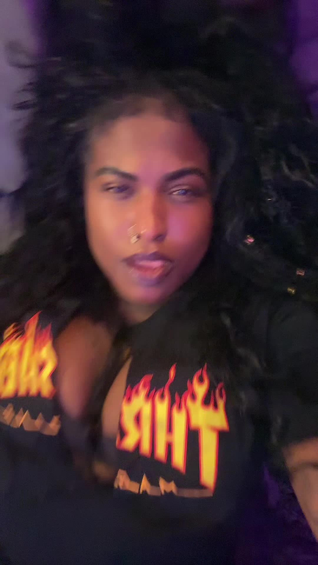 @VanityZo