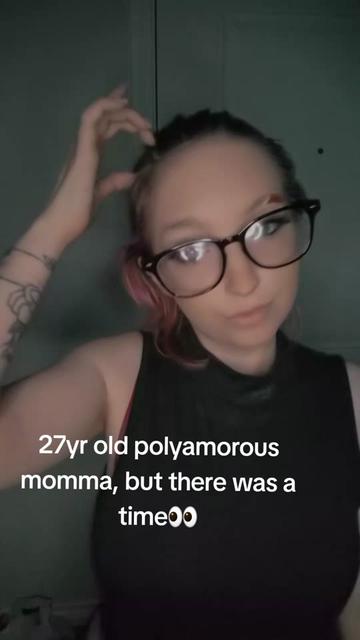 @Squishyybunnyy