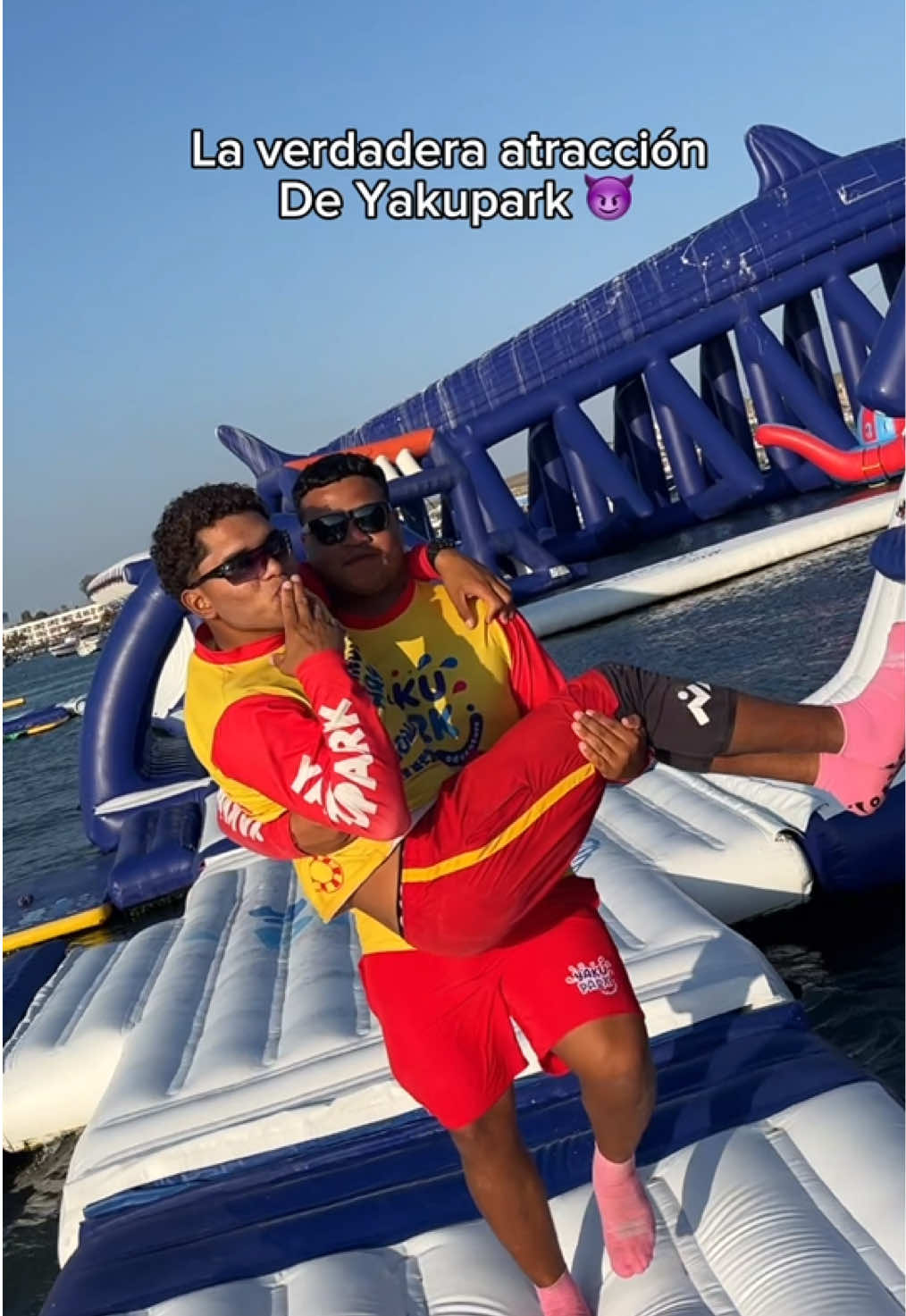 @Yakupark Paracas