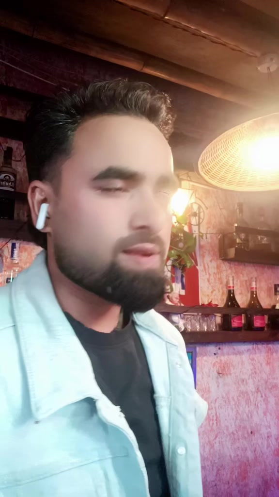 @HandsomeHunk (VK18)