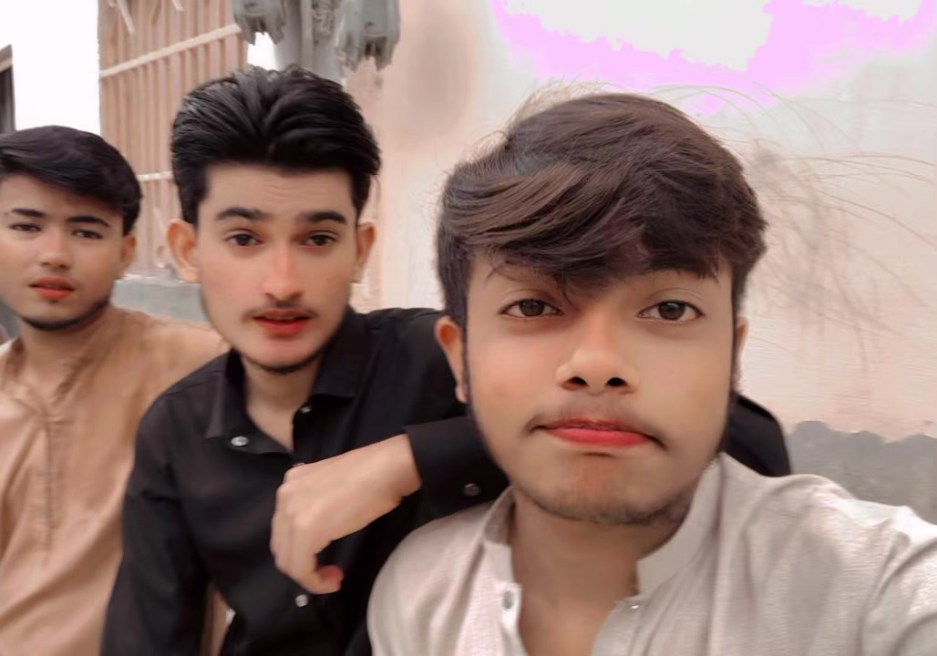 @𝐻𝒰𝒵𝒜𝐼𝐹𝒜 𝒱𝐼𝐿𝒪𝒢
