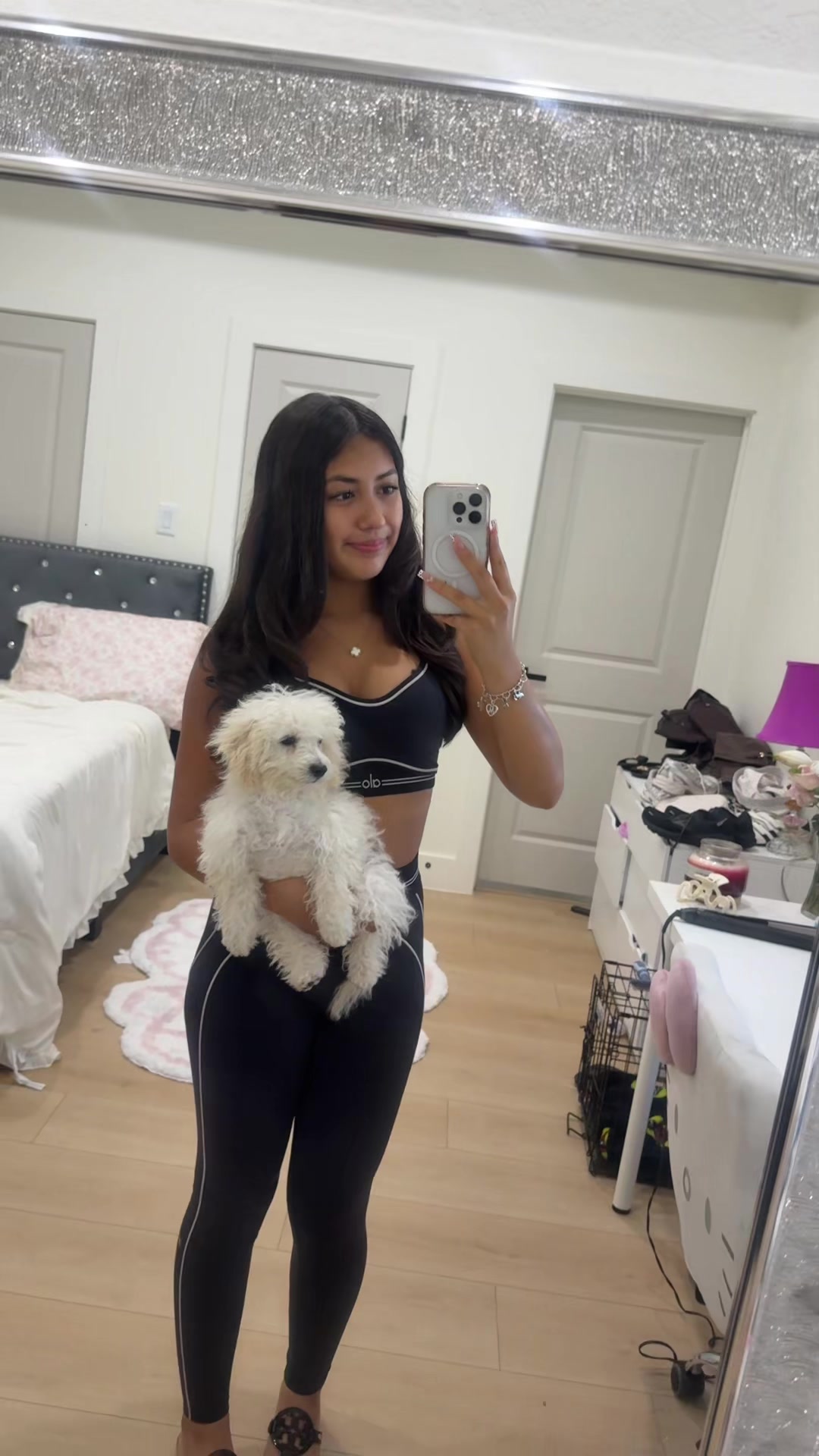 @⊱✿⊰