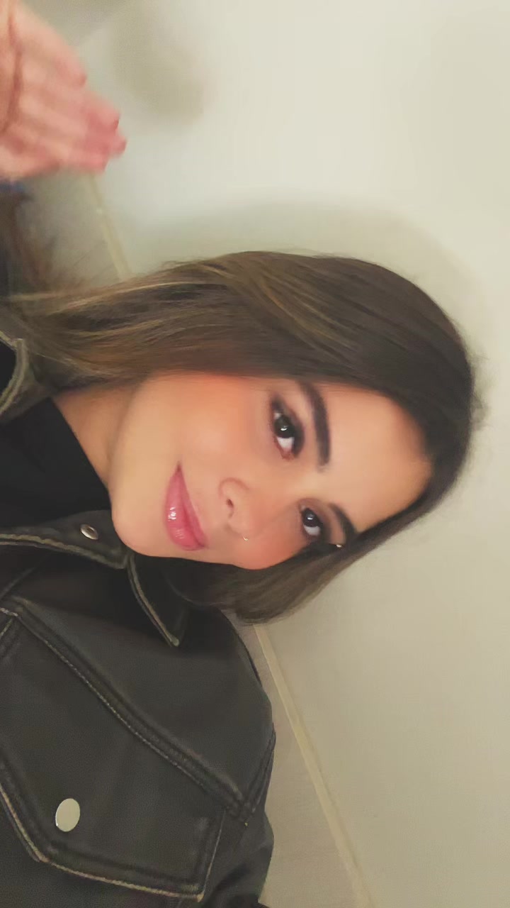 @julia gabriela ๐