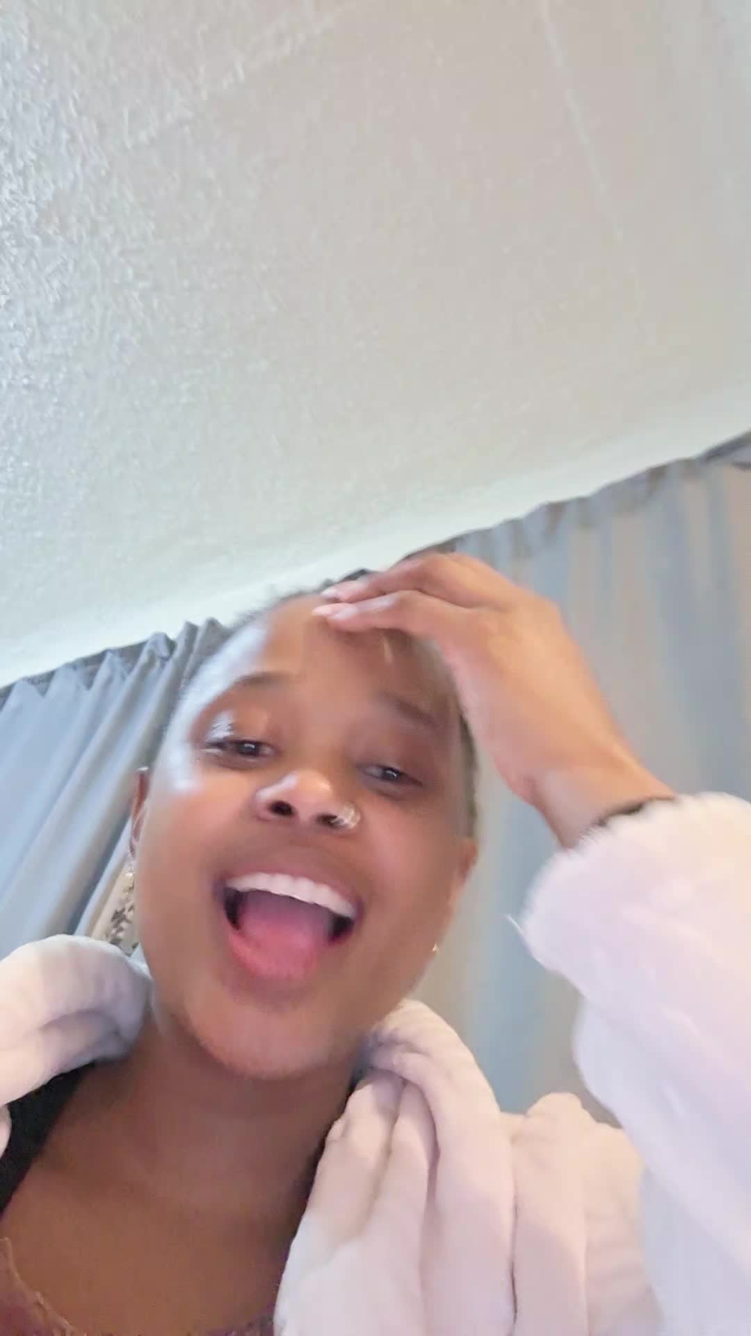@👑
