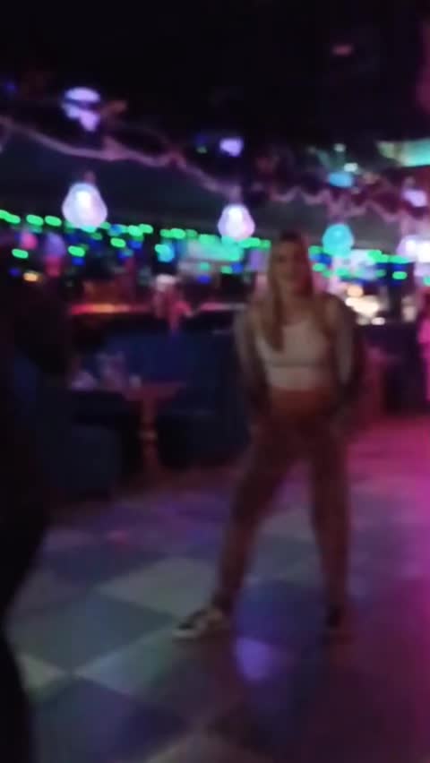 @Леся Мегера