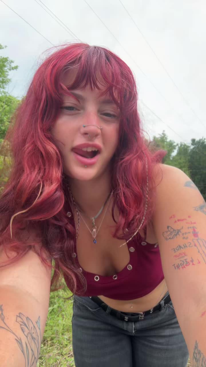 @Sky🌶️