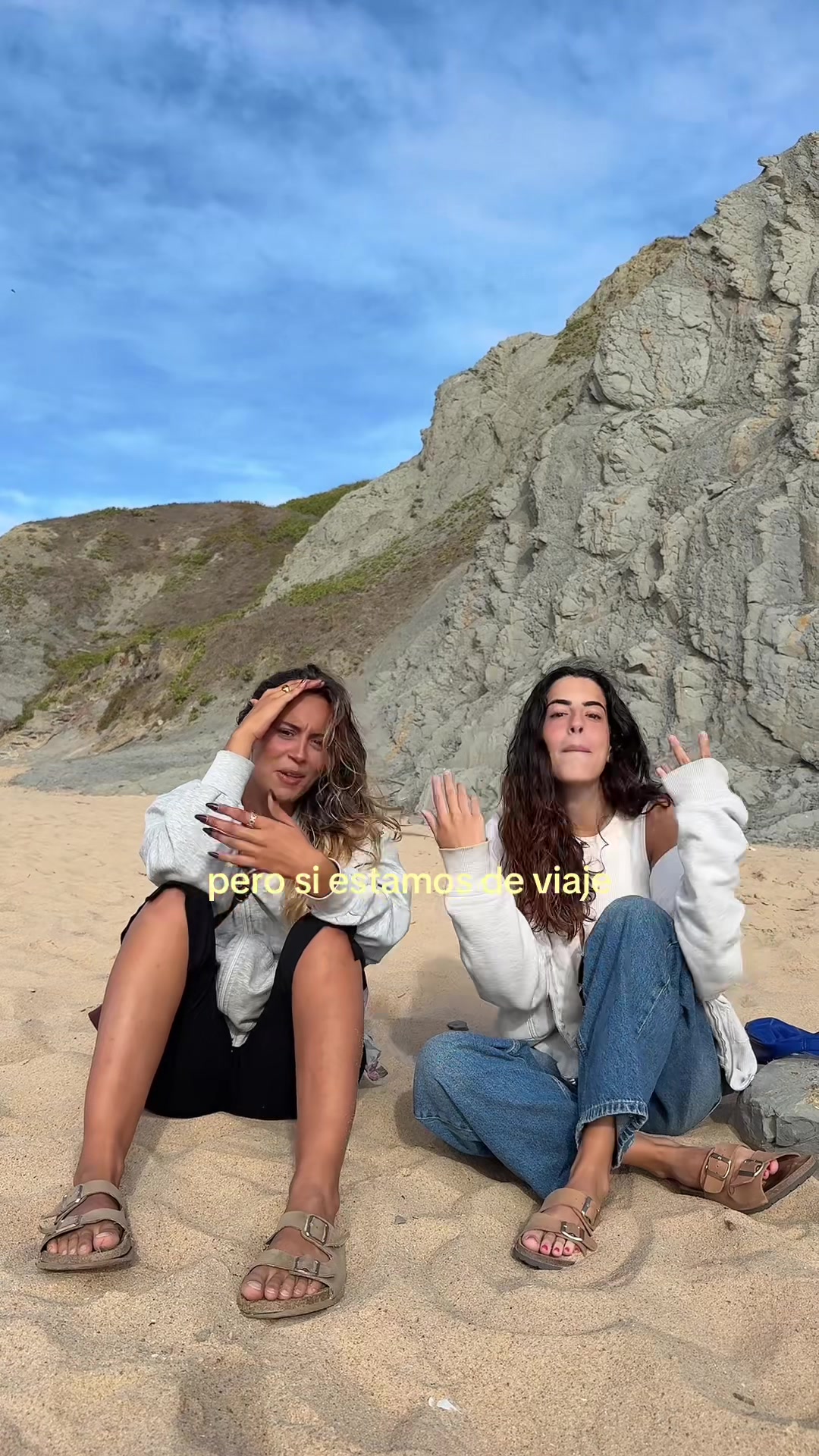 @Carolit99