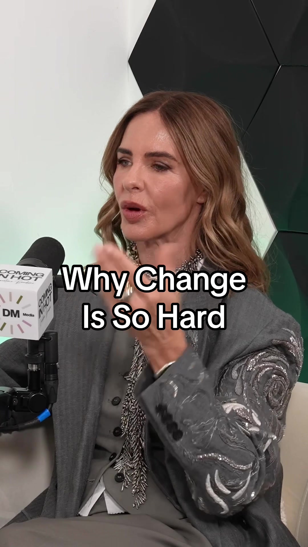 @Dear Media