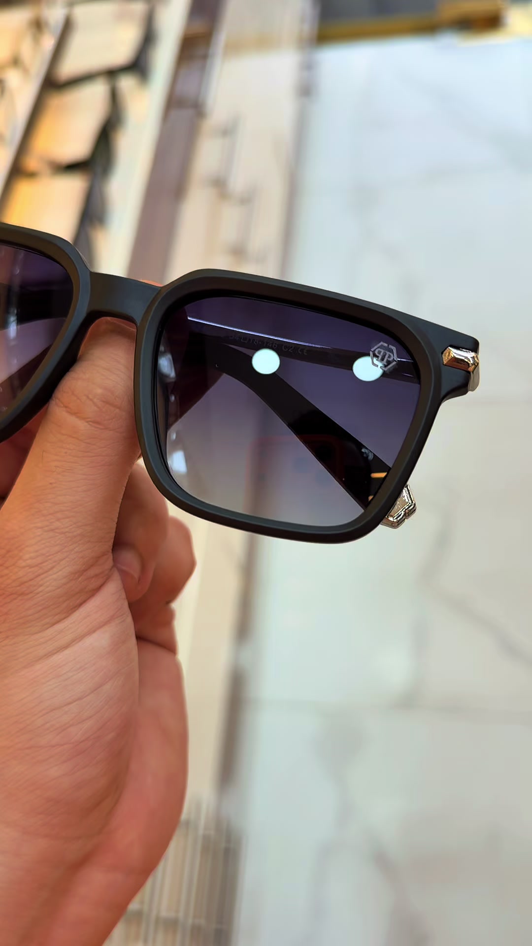@Elomda Optics/العمدة للنظارات