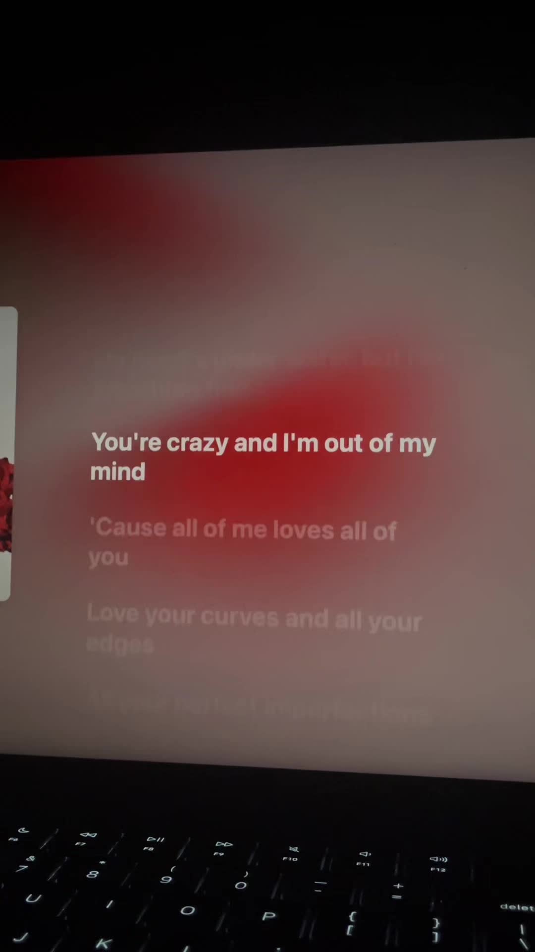 @🎧
