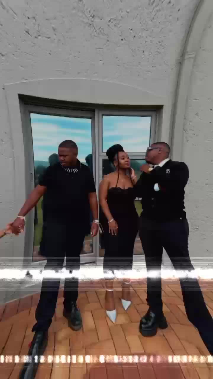@_Lindokuhlenkosi👑
