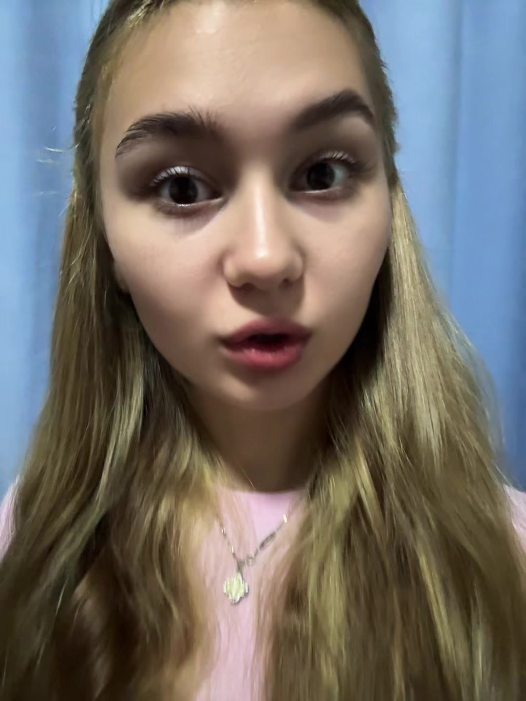 @👩🏽🦱