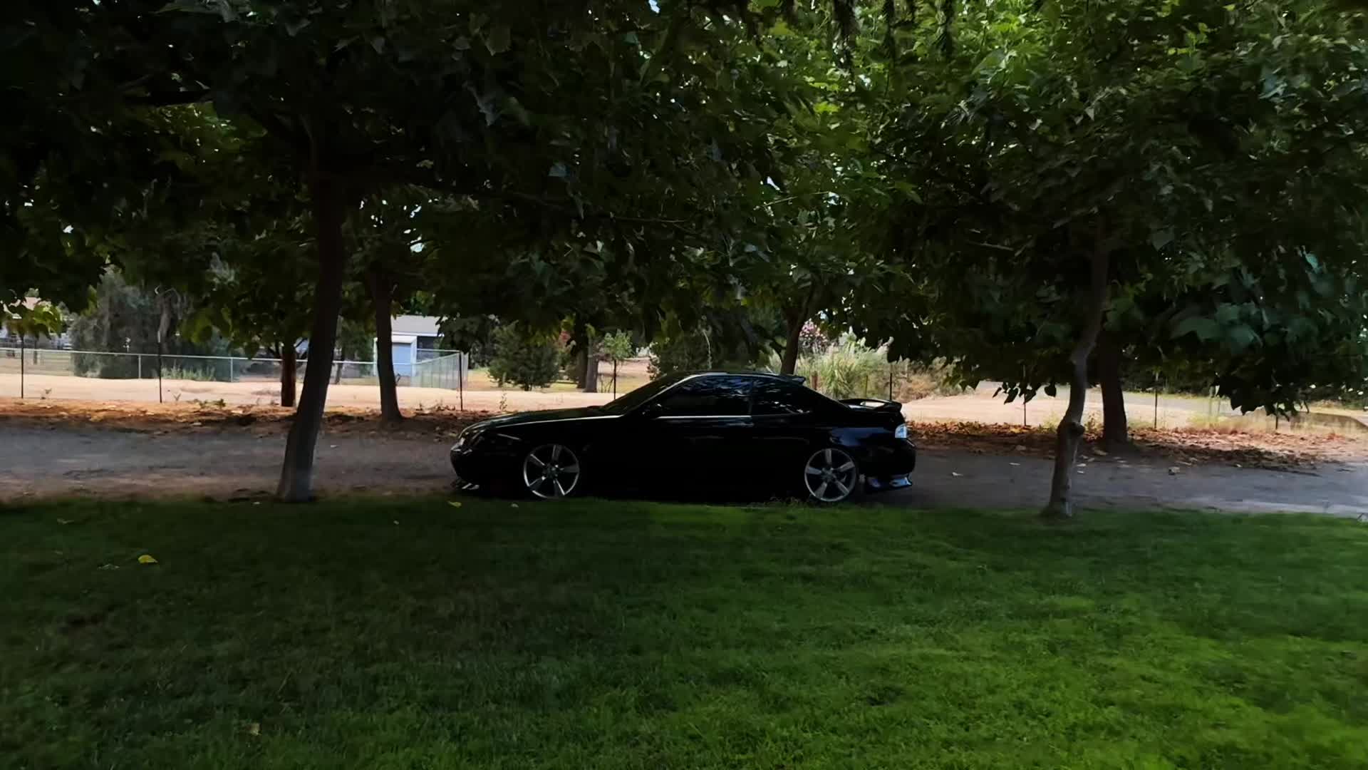 @⠀