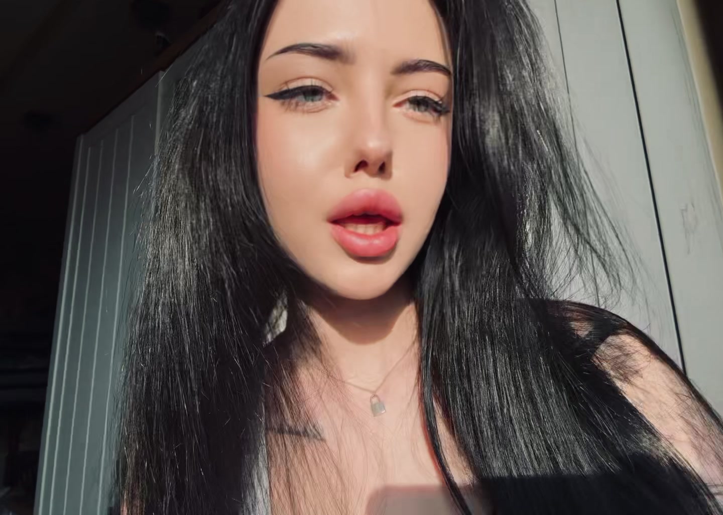 @K