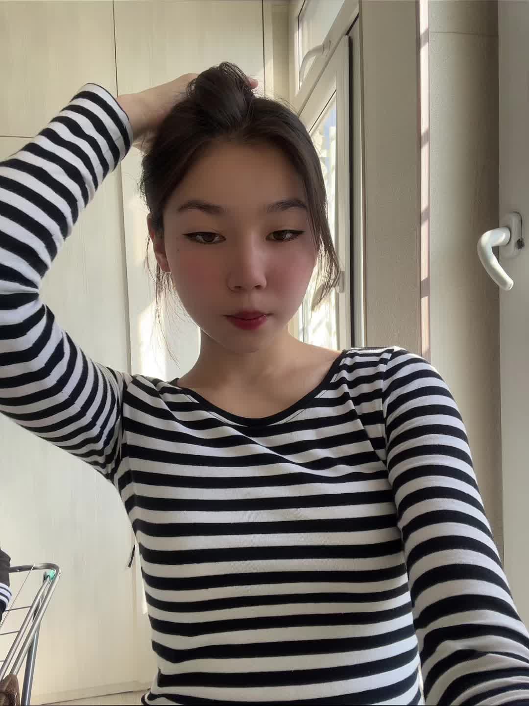 @Aru