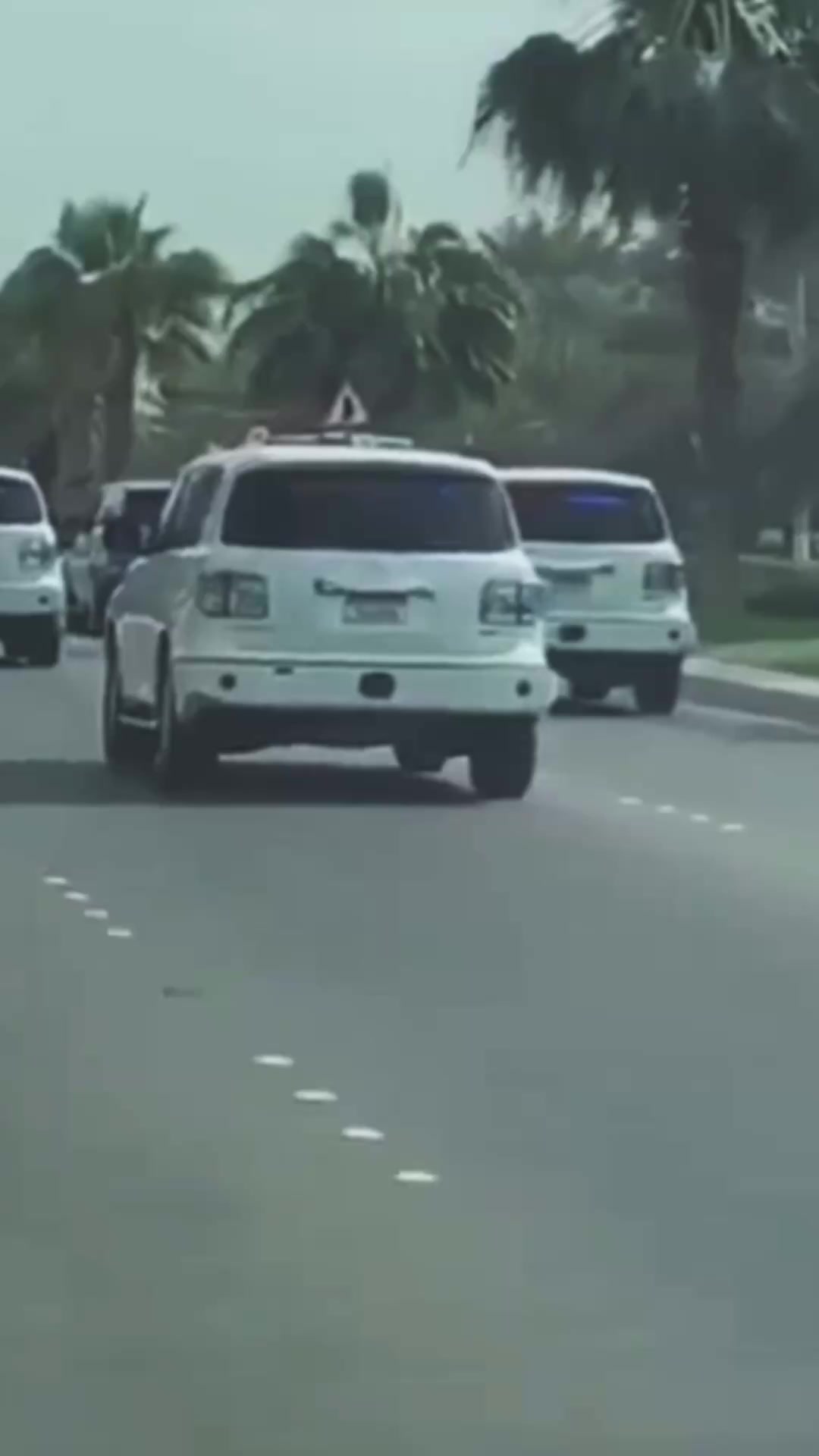 @888