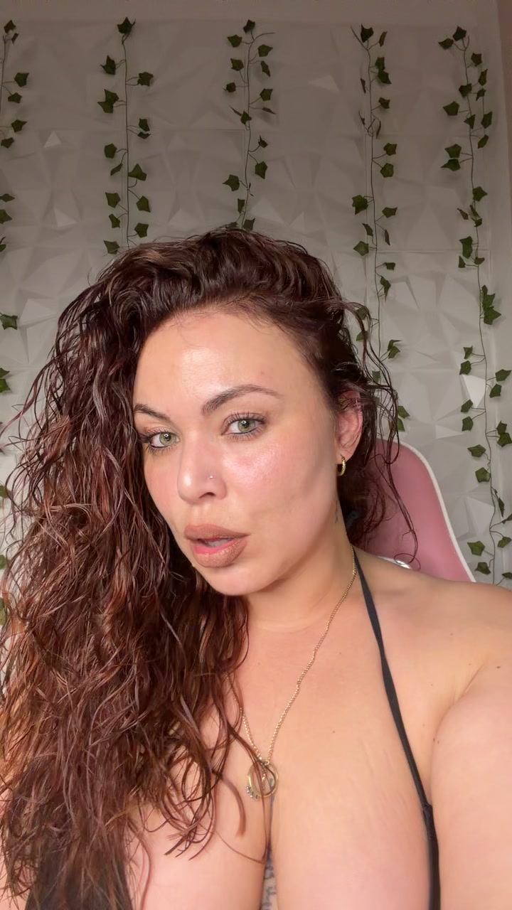 @Nikki