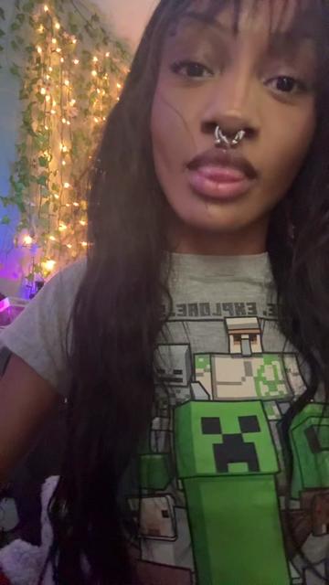 @</3²