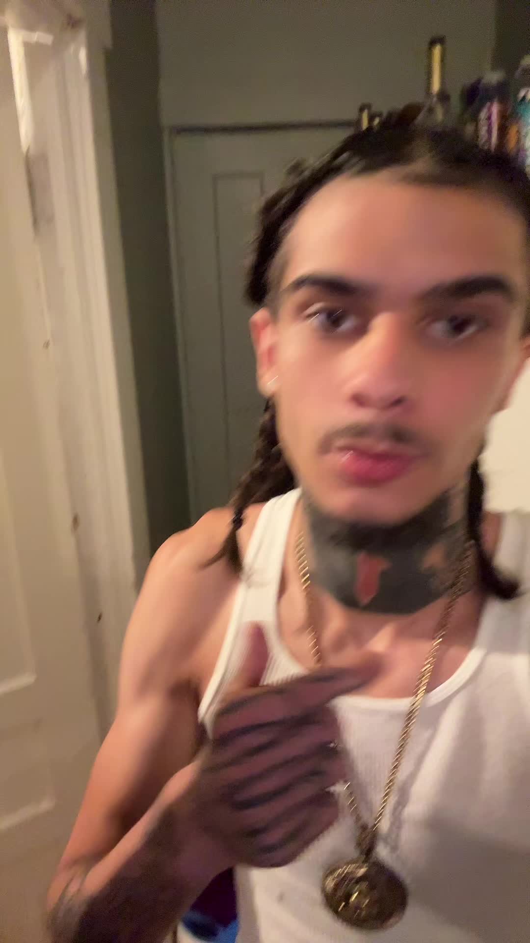 @️