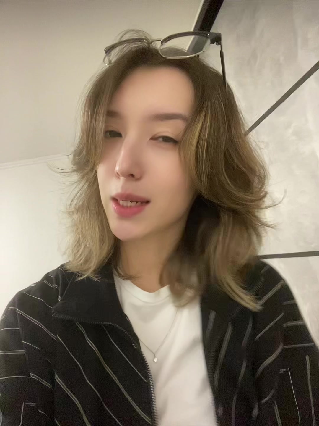 @Elya15