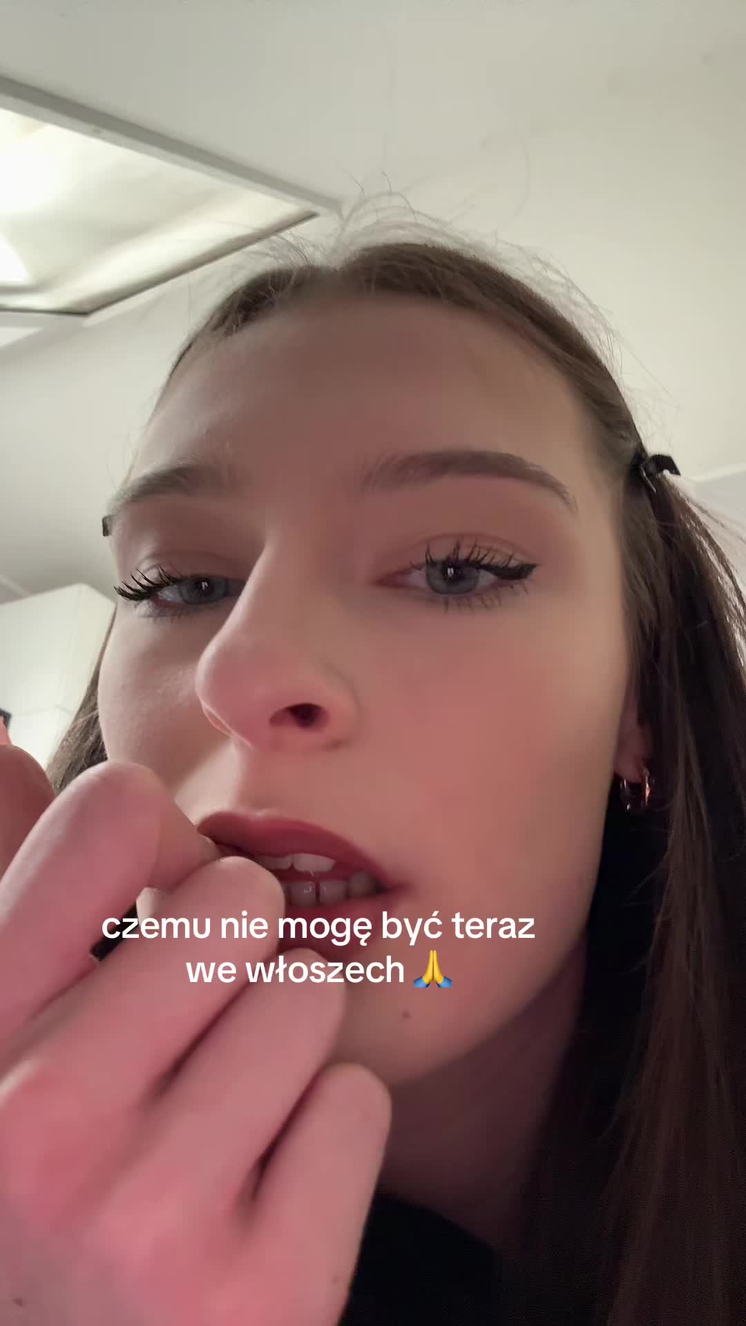 @kkk