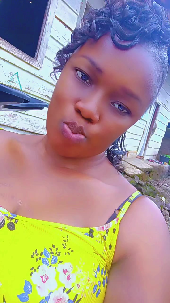 @𝐵𝑒𝑙𝑙𝑎 𝐿𝑜𝑣𝑒❤❤