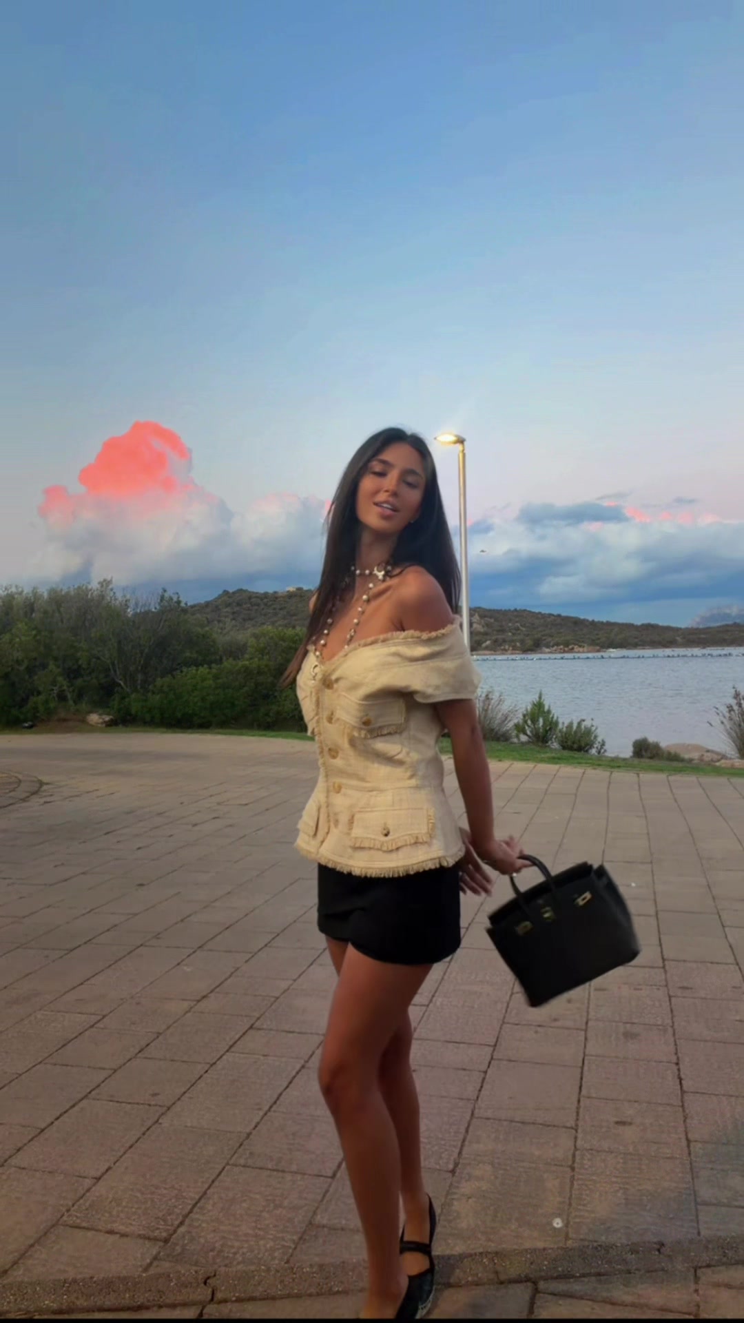 @Djina