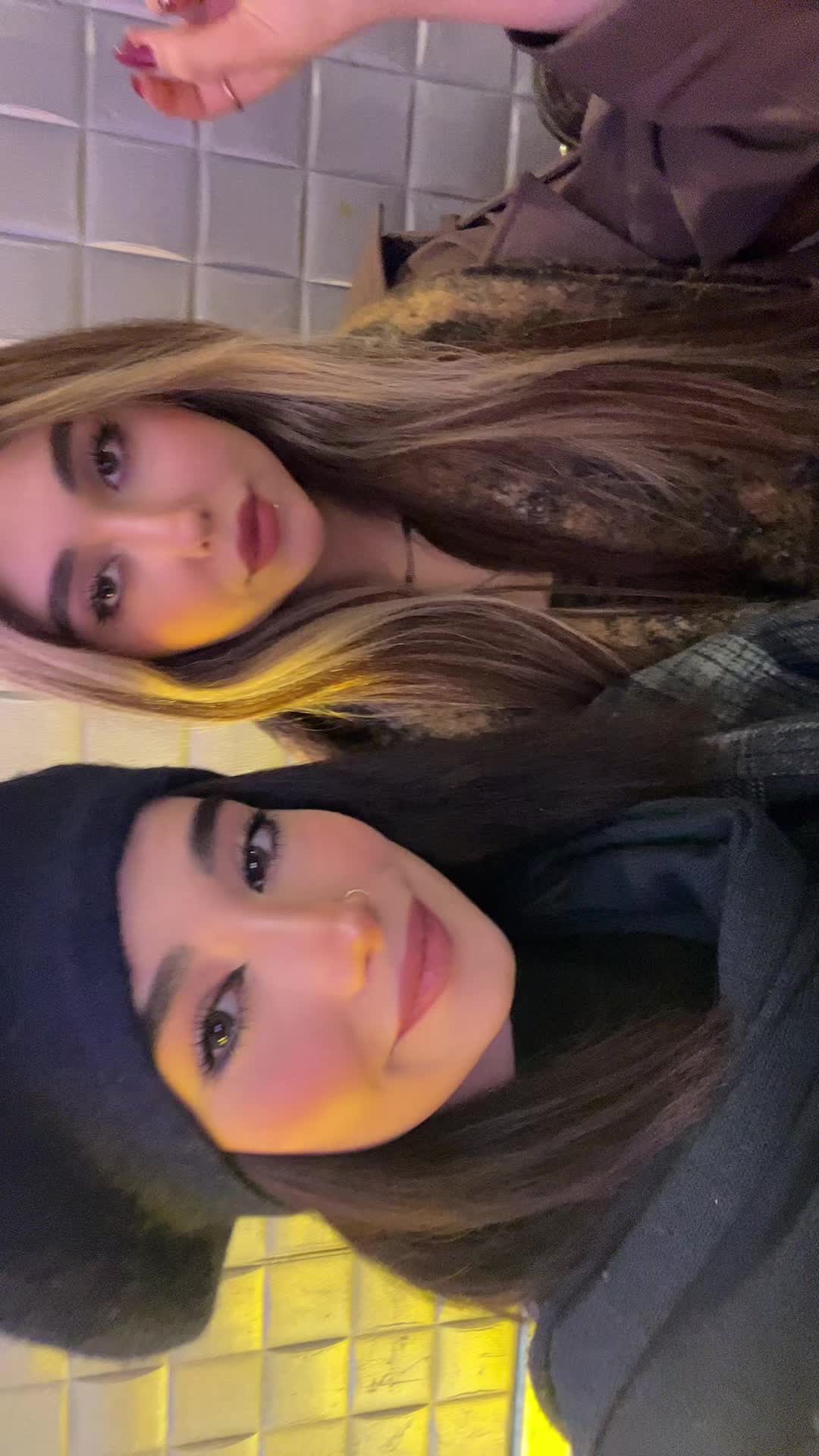 @N I L A
