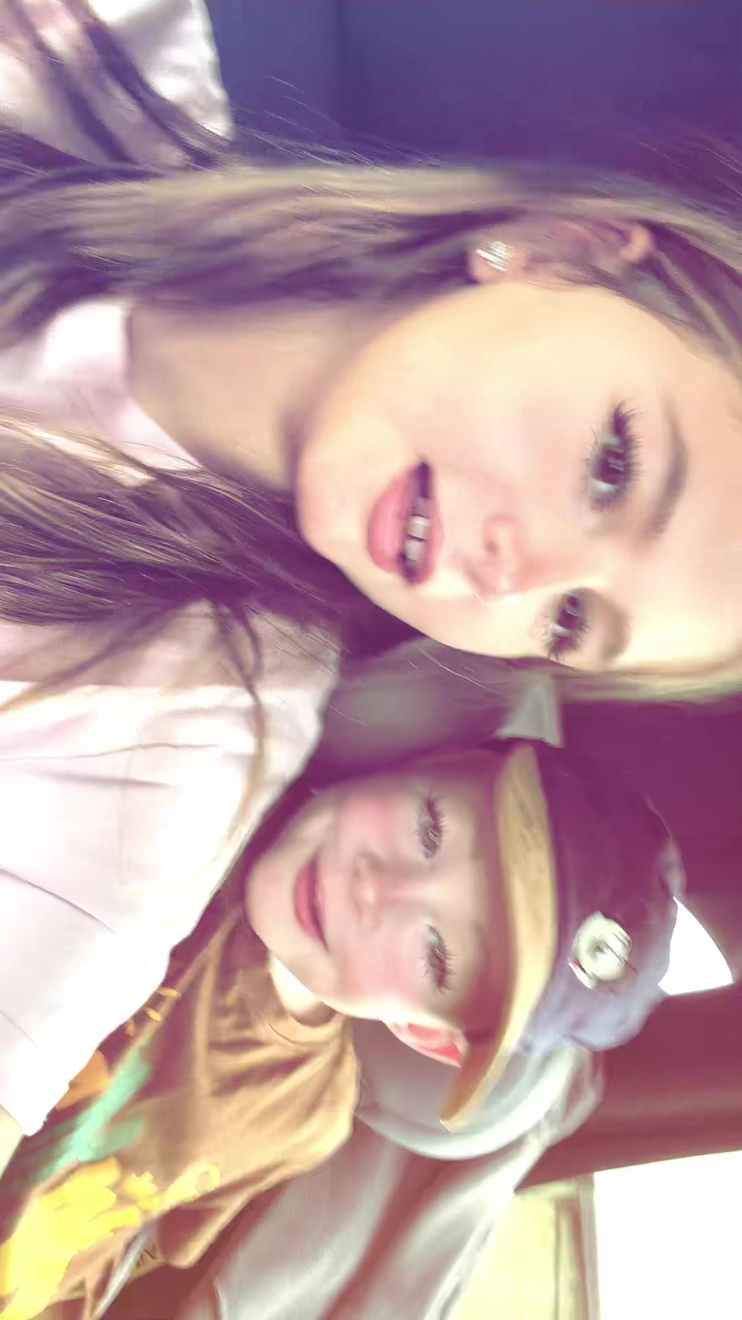 @Vika🪽
