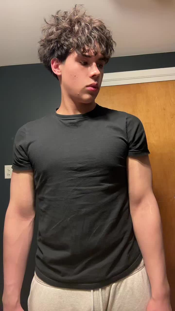 @Pregenantfurry