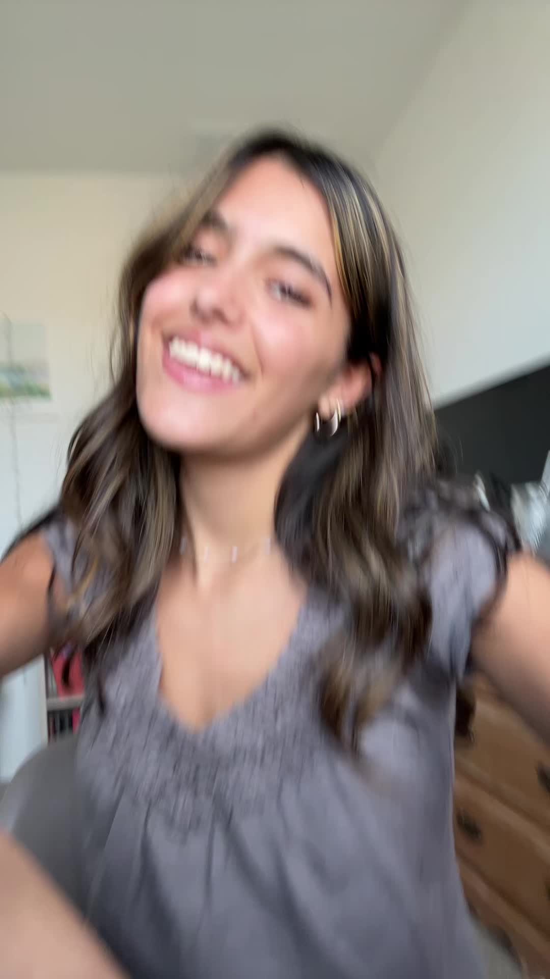 @miaviannee