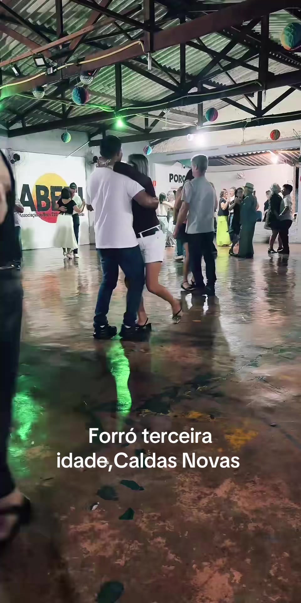 @Empresária_Angela