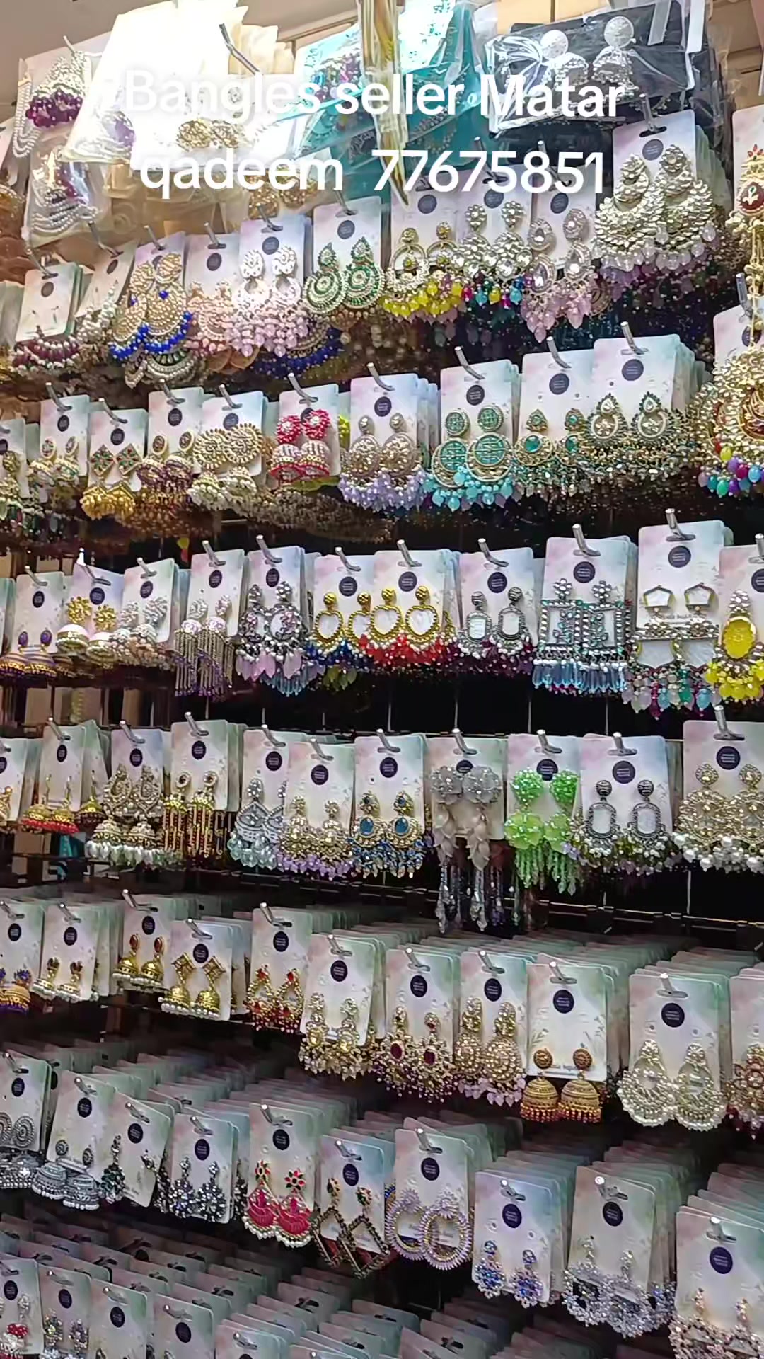 @Bangle seller
