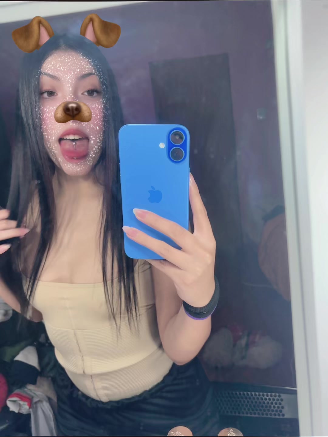 @Morenaa